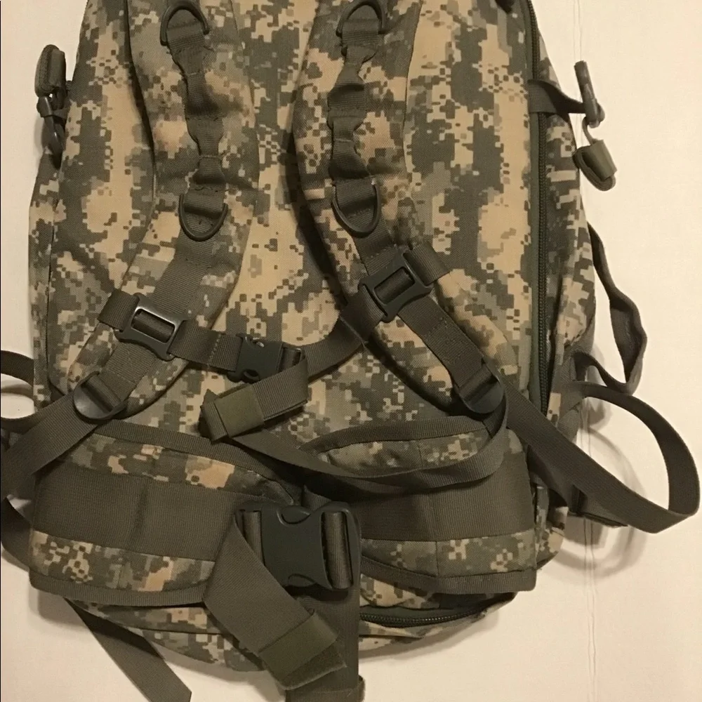 Sandpiper of California Bugout Bag (ABU) - Picture 13 of 14